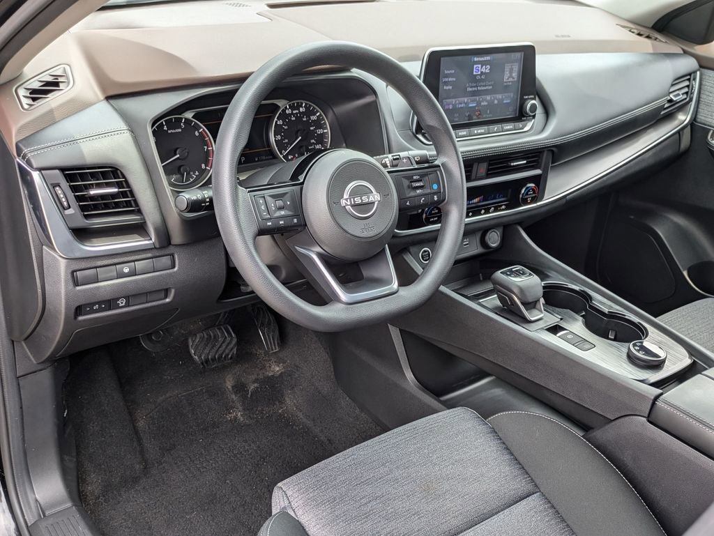 Certified 2023 Nissan Rogue SV image 14