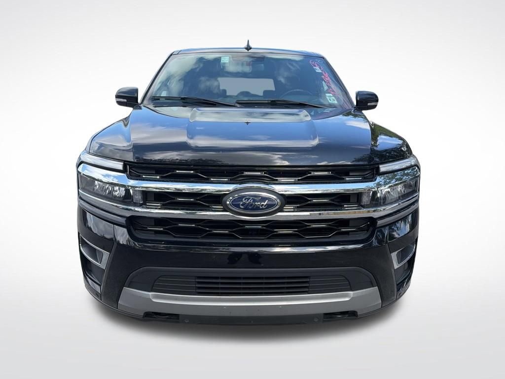 Used 2023 Ford Expedition Max Limited AWD/4WD image 3
