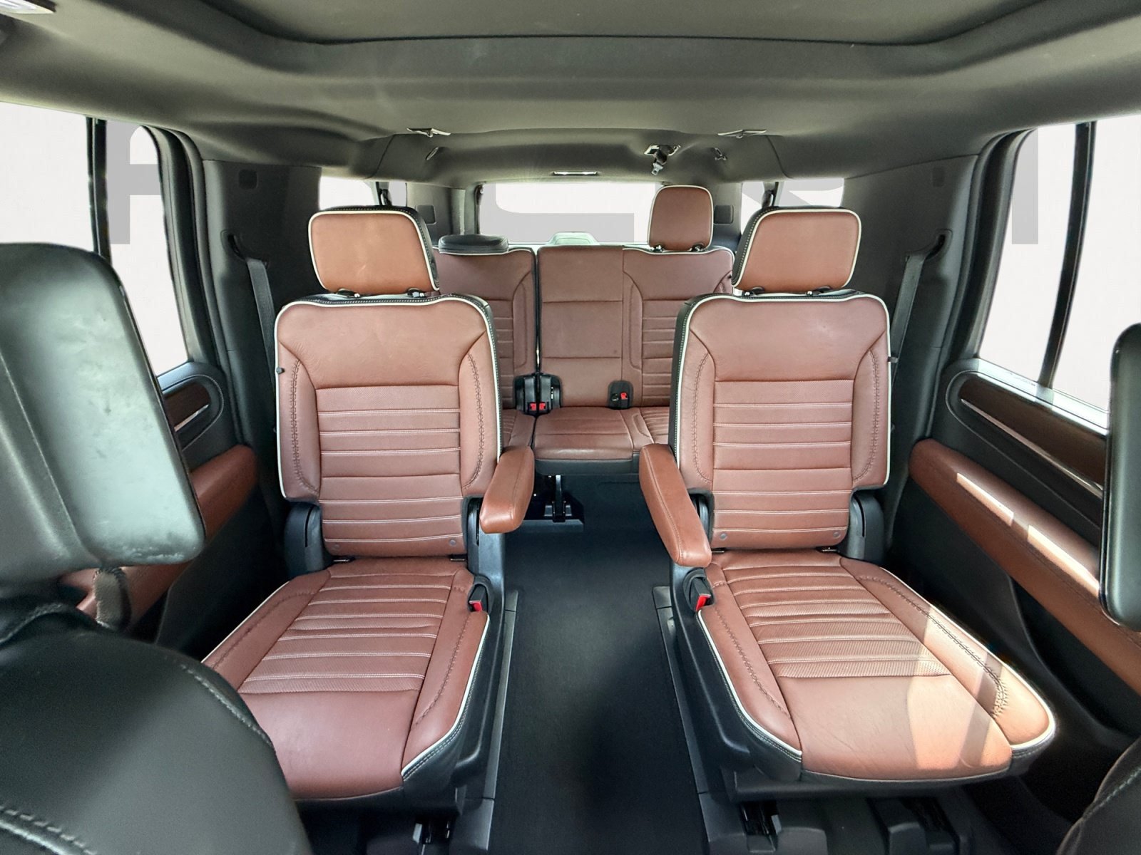 Used 2023 GMC Yukon XL Denali Ultimate AWD/4WD image 19
