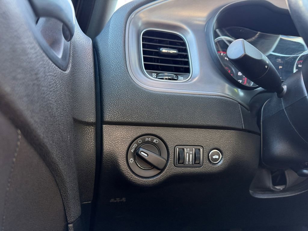 Used 2023 Dodge Charger SXT image 22