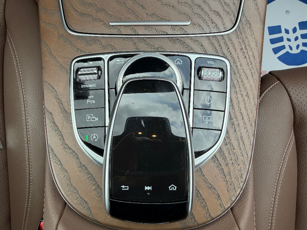 Used 2019 Mercedes-Benz E 300 4MATIC image 30