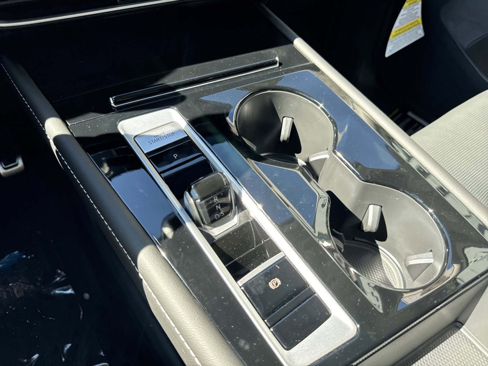 New 2026 Volkswagen Atlas SEL Premium R-Line image 24
