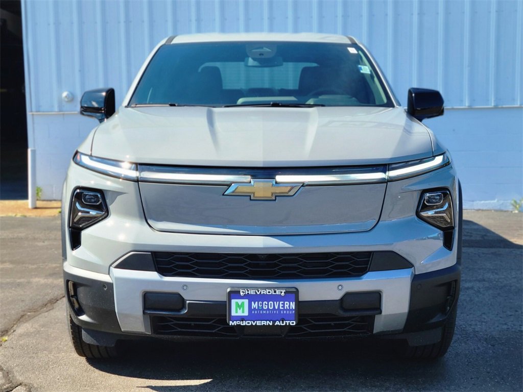 New 2026 Chevrolet Silverado EV LT image 8