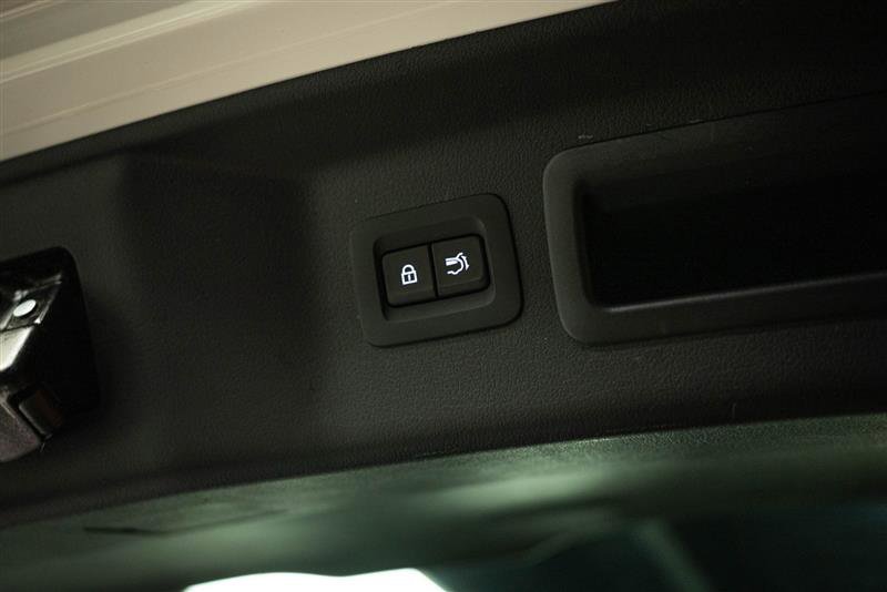 Used 2024 MAZDA CX-90 Plug-In Hybrid w/ Preferred image 8