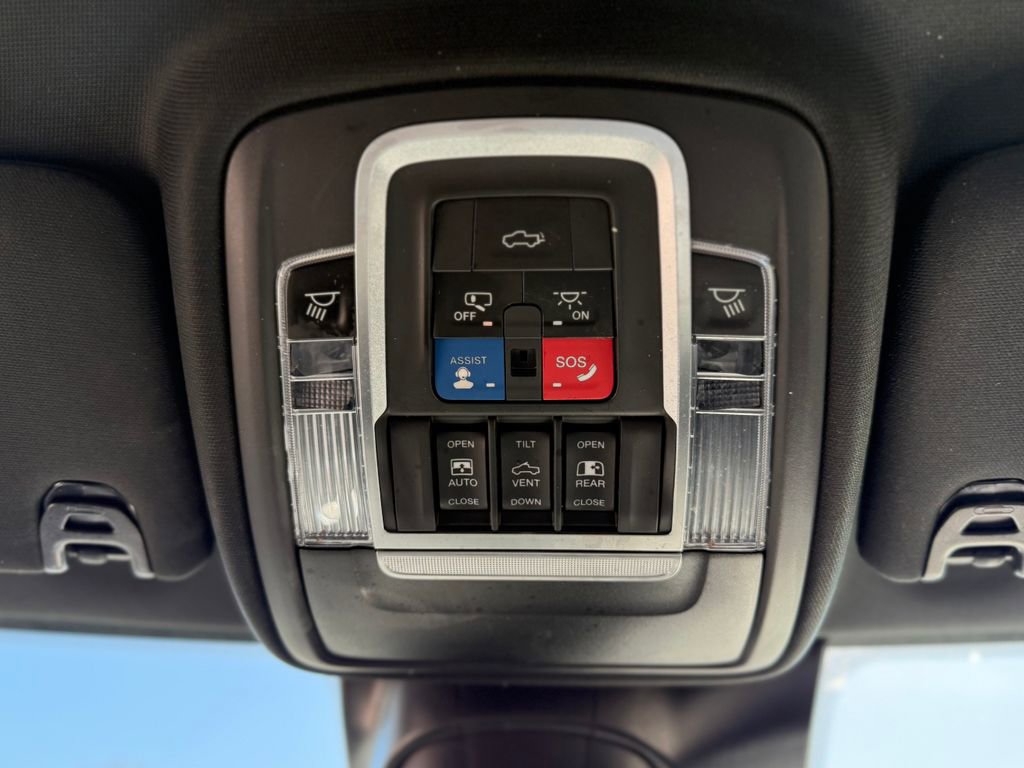 Used 2020 RAM 3500 Limited AWD/4WD image 23