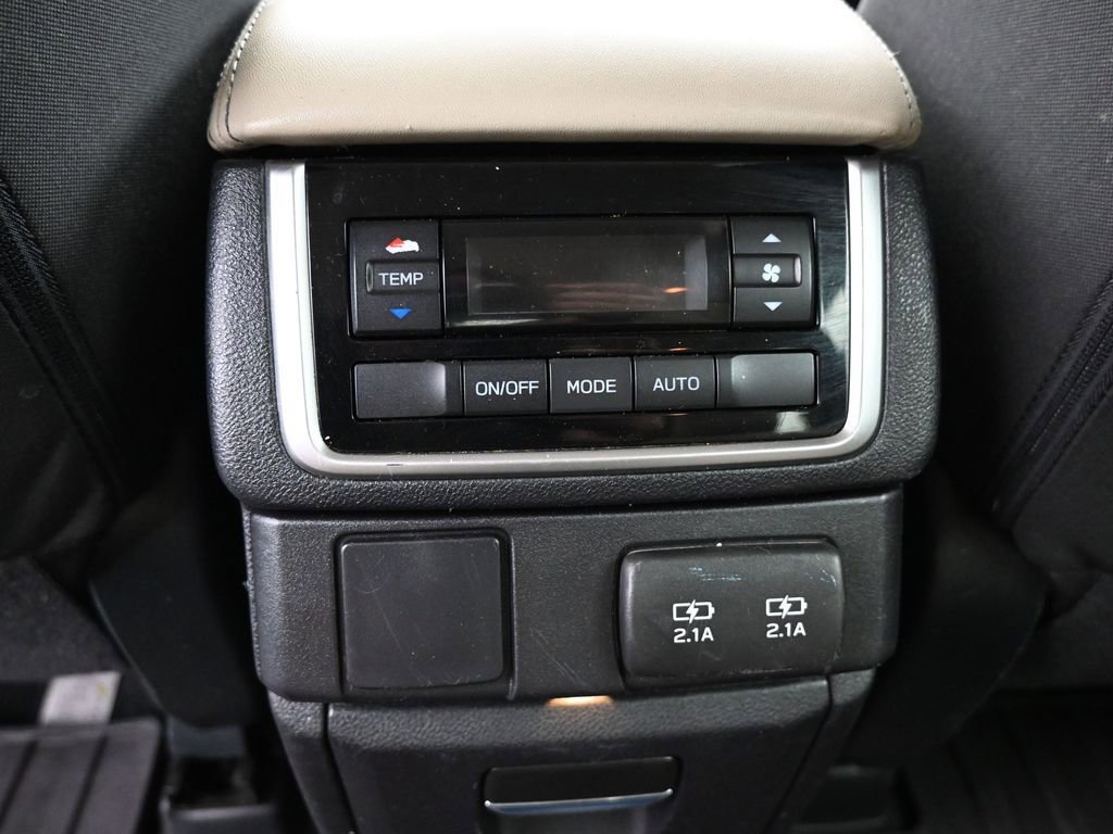 Used 2019 Subaru Ascent Premium image 27