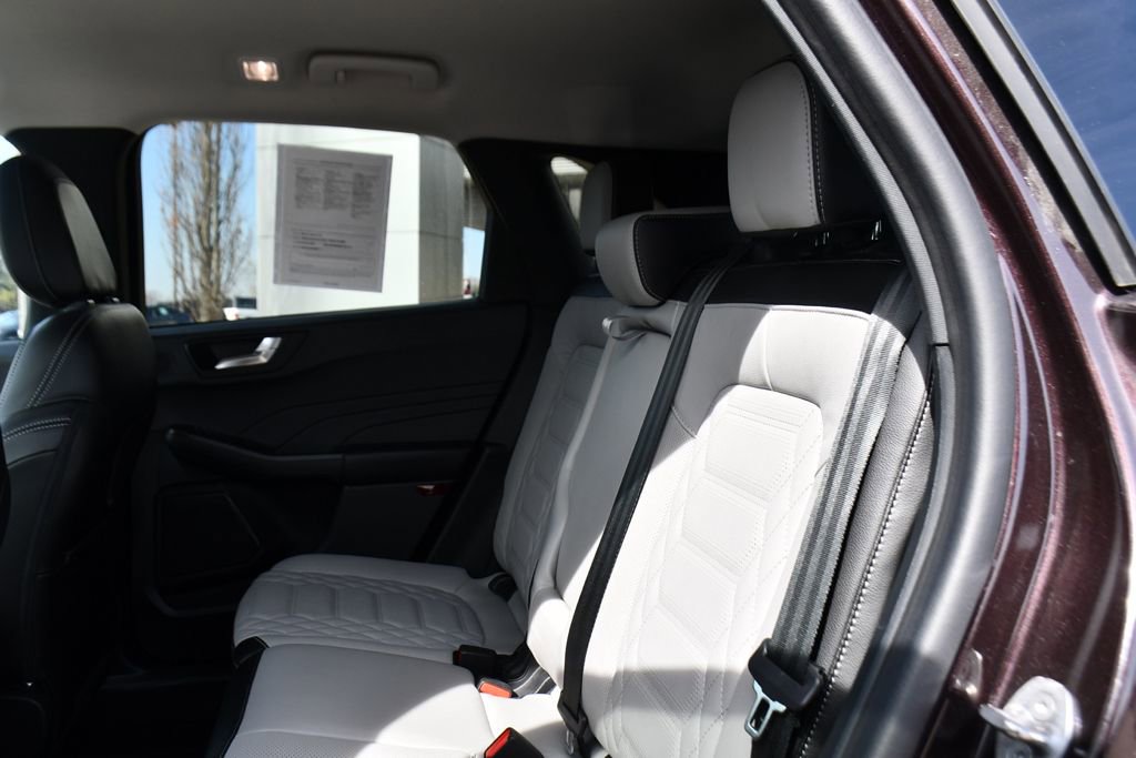 Used 2023 Ford Escape Platinum w/ Premium Technology Package image 20