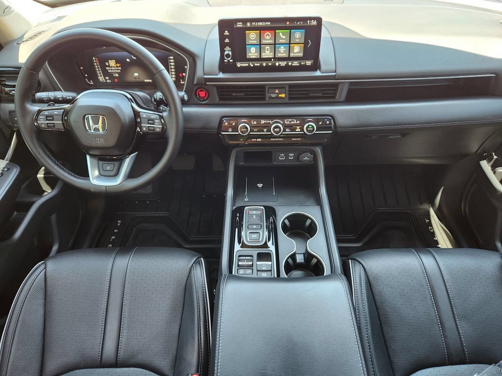 Used 2025 Honda Pilot Elite image 14