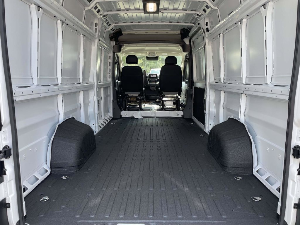New 2026 RAM ProMaster 3500 w/ Convenience Group FWD image 38