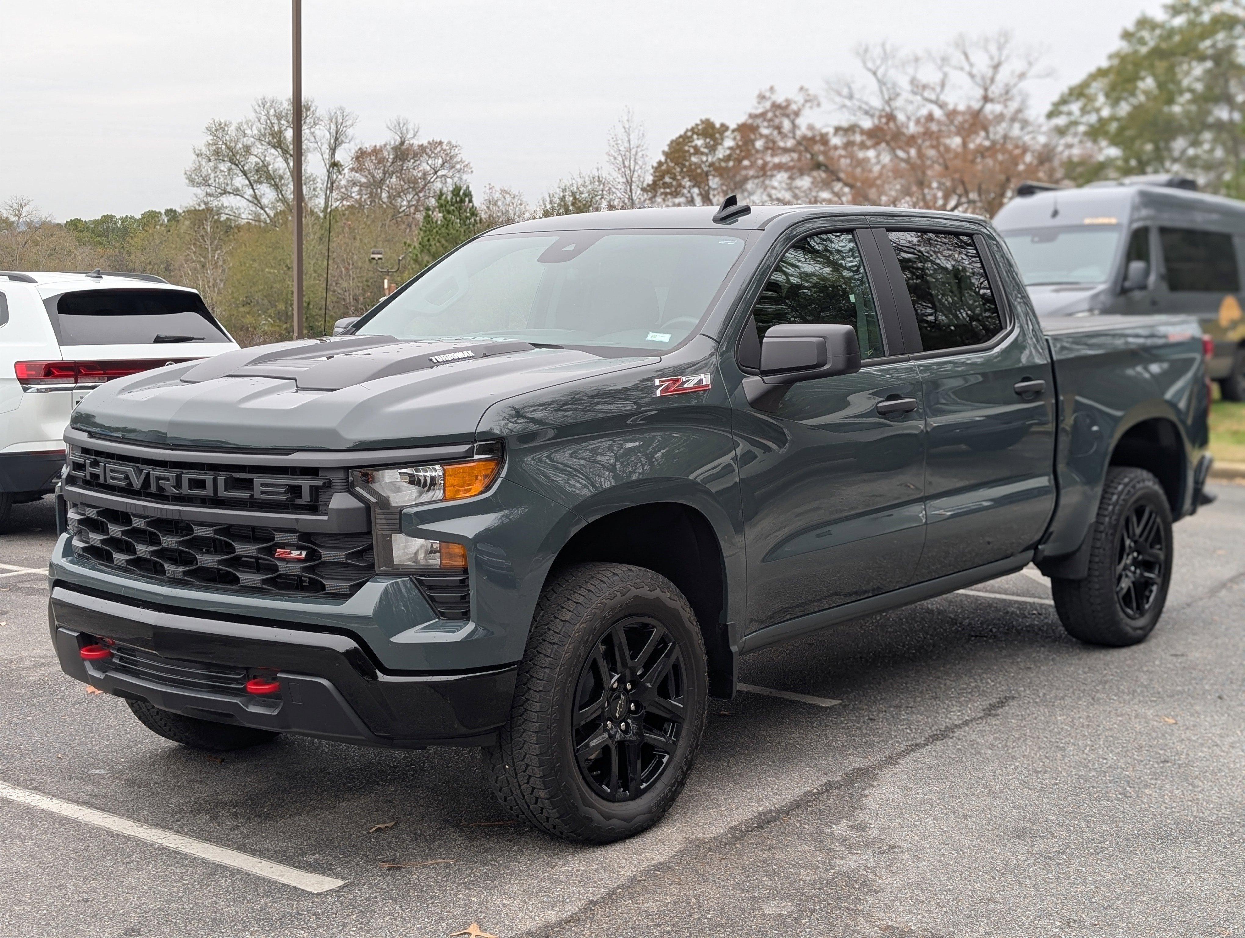 Used 2025 Chevrolet Silverado 1500 Custom Trail Boss AWD/4WD image 5