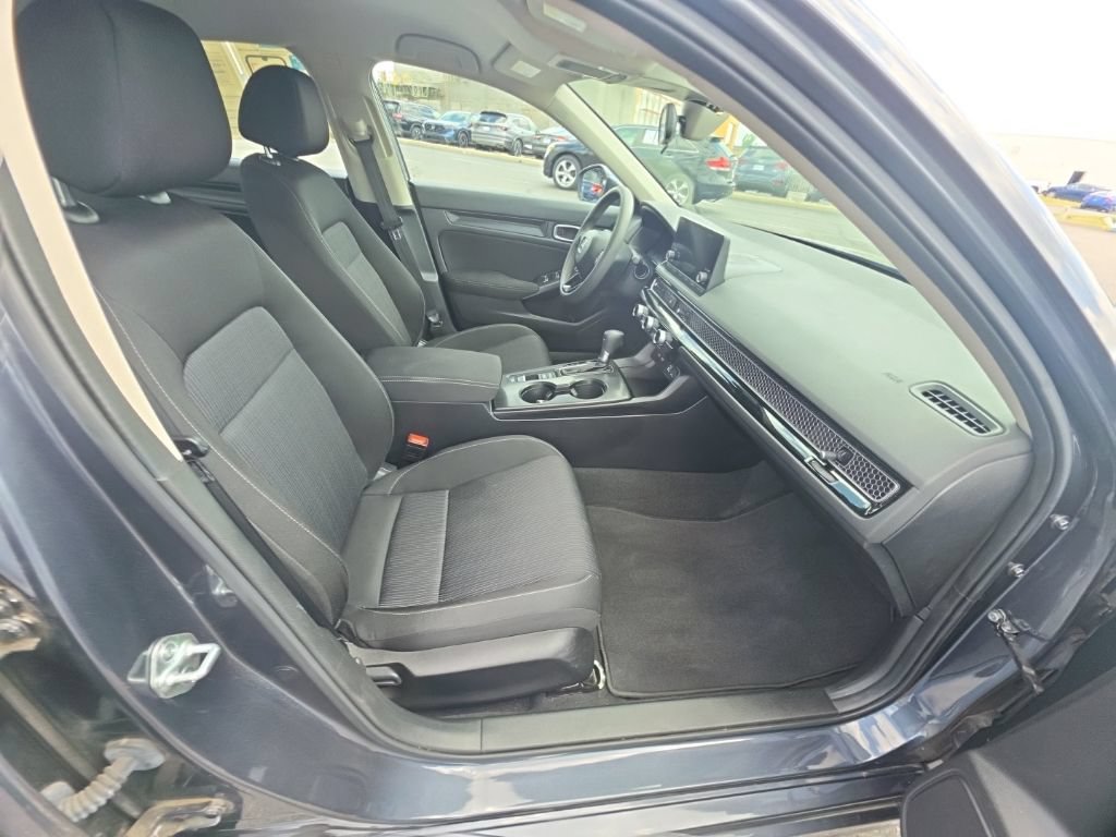 Used 2023 Honda Civic LX image 31