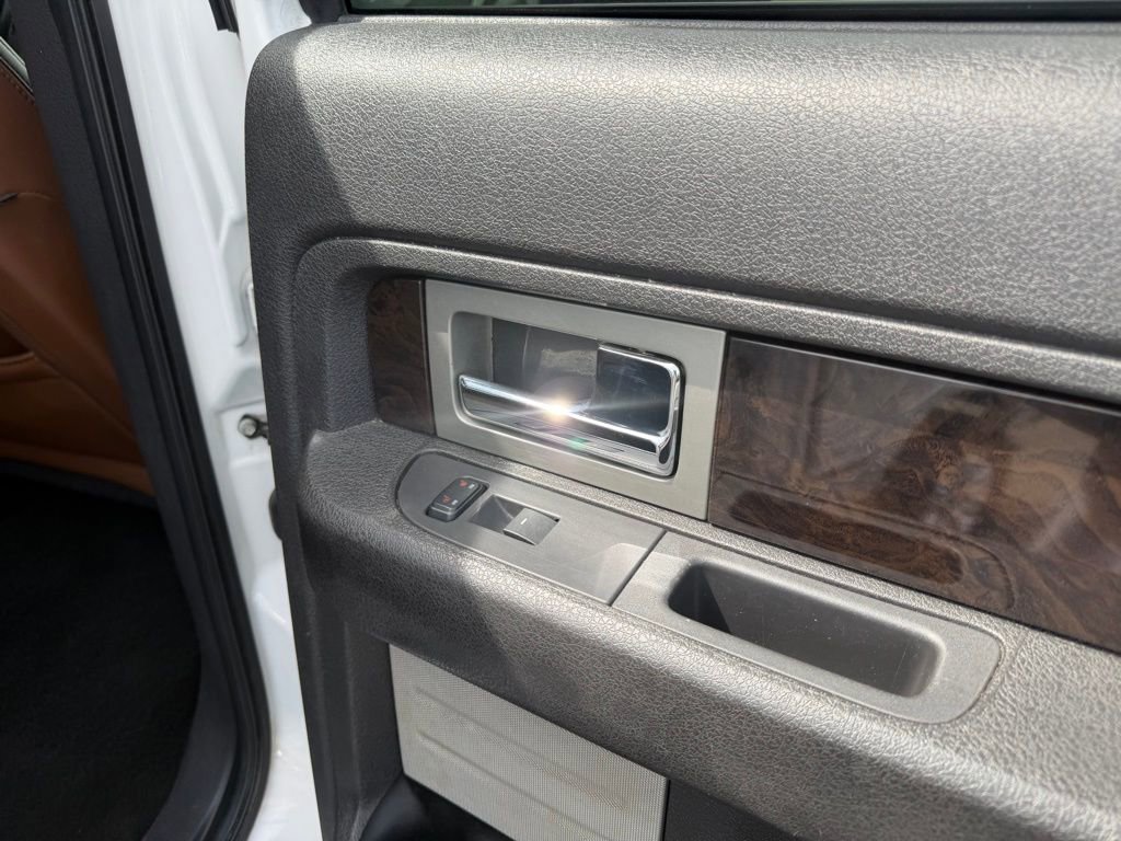 Used 2014 Ford F150 Platinum image 37