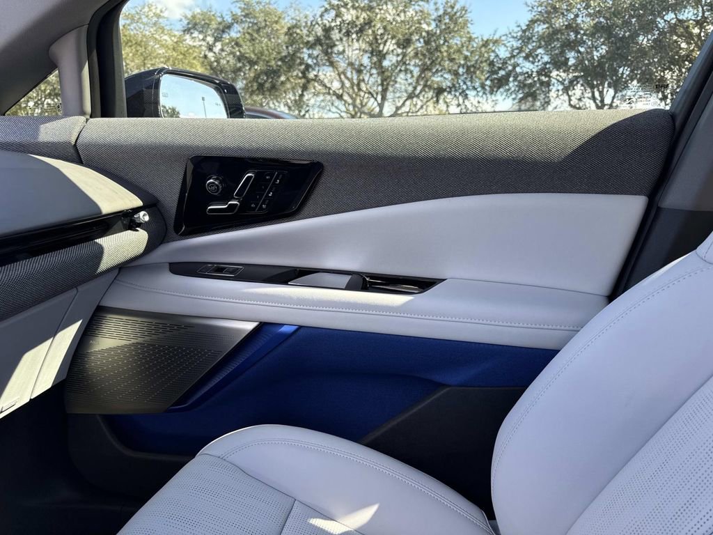 New 2026 Cadillac Optiq Sport 2 image 22