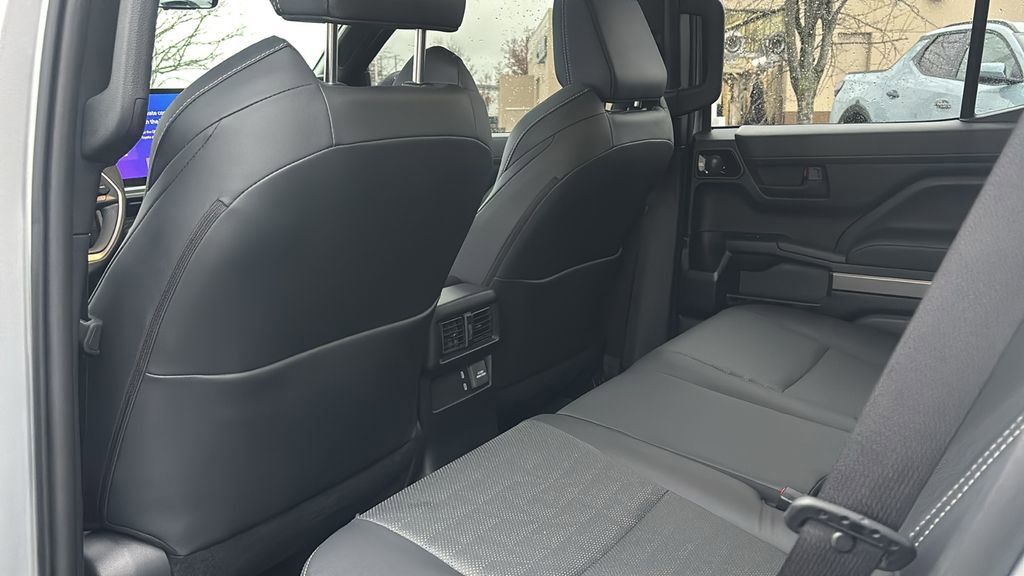 Used 2025 Toyota 4Runner TRD Off-Road Premium w/ Tow Technology Package image 30