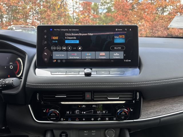 New 2026 Nissan Rogue Platinum image 9