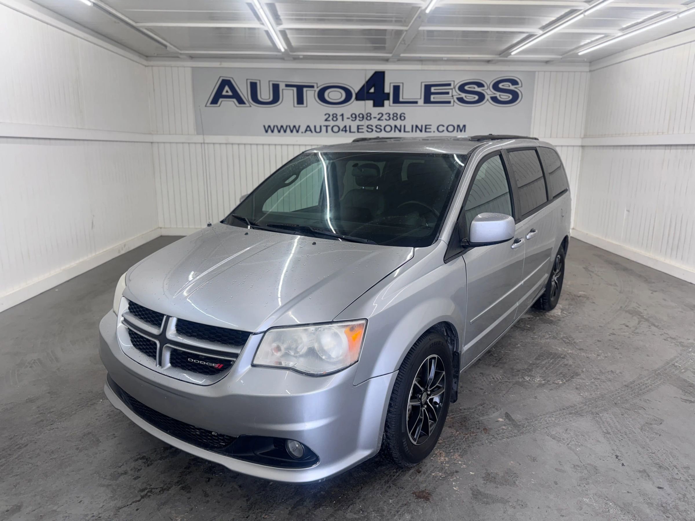 Used 2016 Dodge Grand Caravan R/T