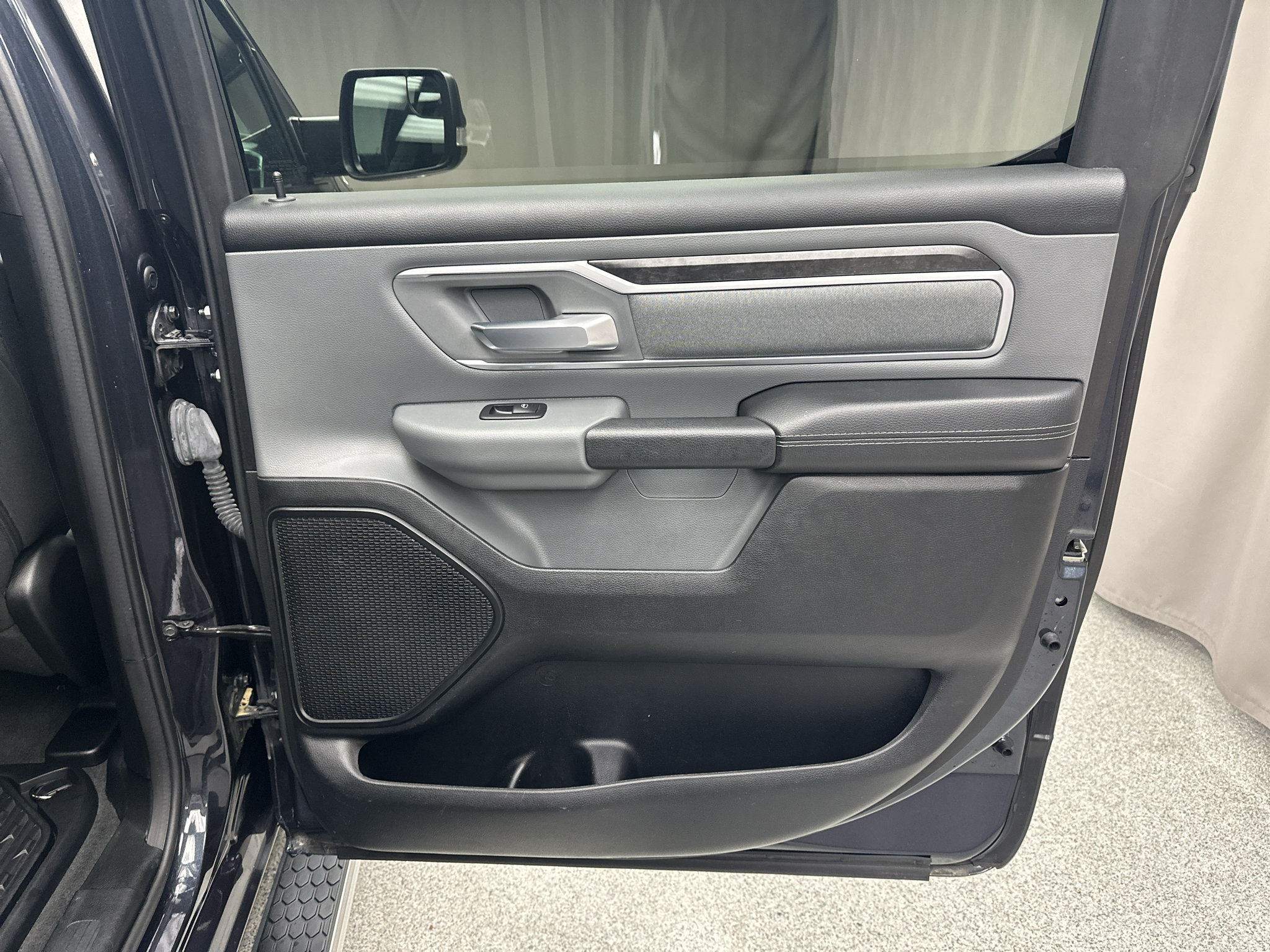 Used 2021 RAM 1500 Big Horn AWD/4WD image 13