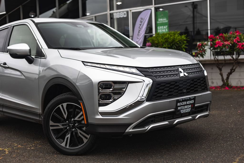 Used 2025 Mitsubishi Eclipse Cross SE AWD/4WD image 3
