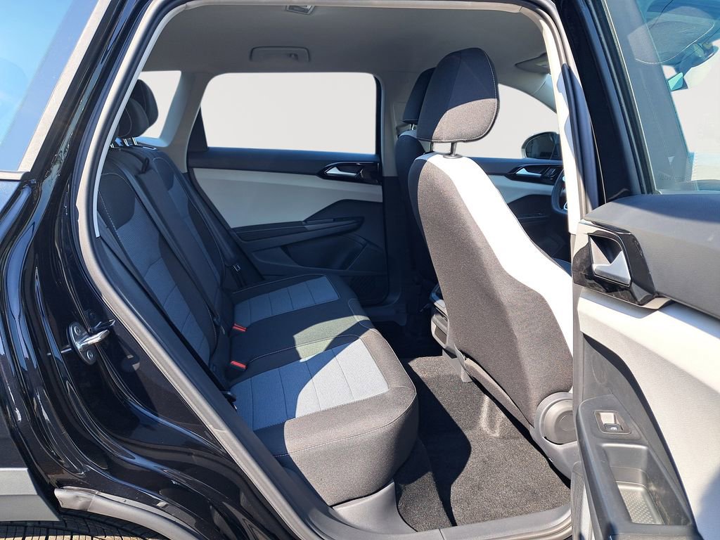 New 2025 Volkswagen Taos S image 16