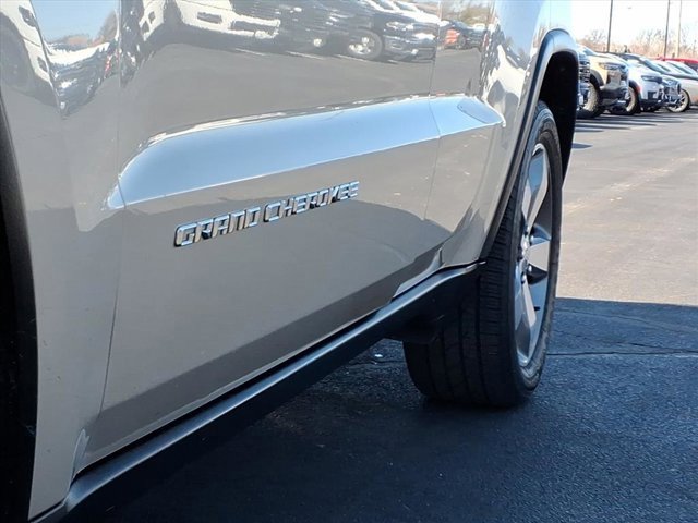 Used 2014 Jeep Grand Cherokee Limited w/ Trailer Tow Group IV image 37