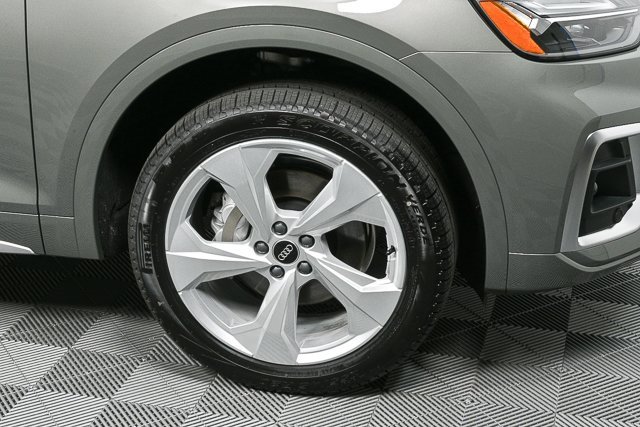 New 2025 Audi Q5 2.0T Premium Plus image 39