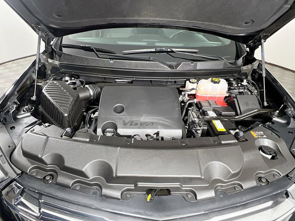 Used 2023 Chevrolet Traverse LT w/ LPO, Floor Liner Package FWD image 29