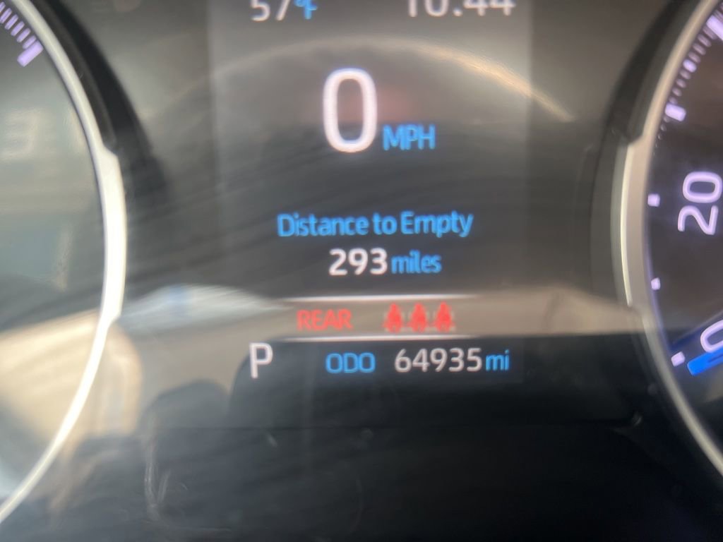 Used 2019 Toyota RAV4 LE image 9