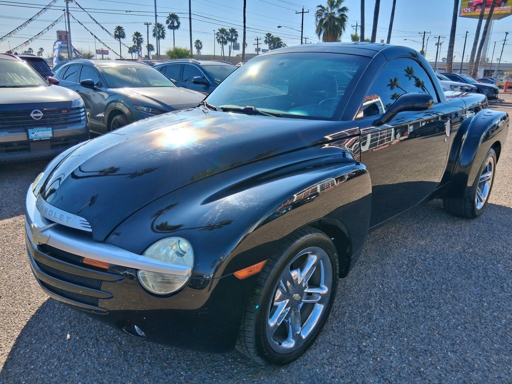 Used 2005 Chevrolet SSR Base w/ Preferred Equipment Group image 3