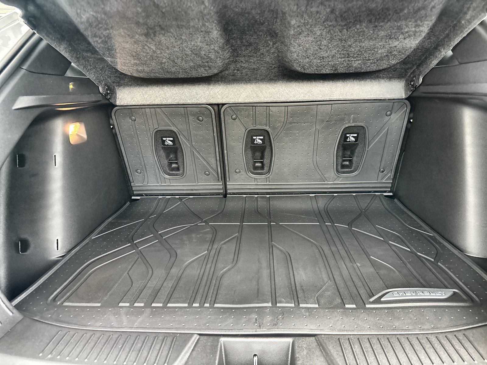 New 2026 Chevrolet Trax RS w/ Sunroof Package FWD image 32