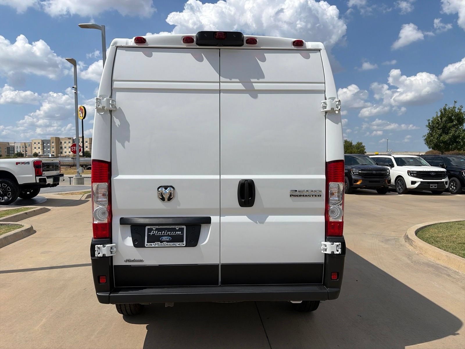 Used 2025 RAM ProMaster 2500 w/ Convenience Group FWD image 6