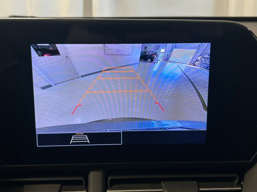 Used 2024 Chevrolet Trax RS w/ Driver Confidence Package image 15