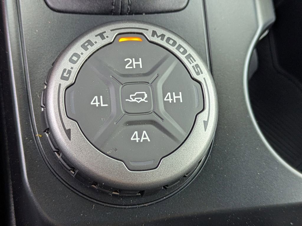 New 2025 Ford Bronco Badlands image 23