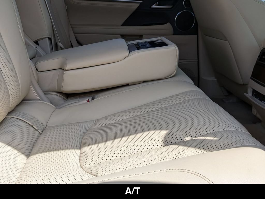 Used 2019 Lexus LX 570 4WD w/ Luxury Package image 24
