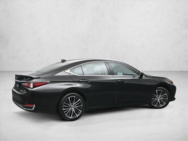 Used 2024 Lexus ES 300h w/ Premium Package FWD image 2
