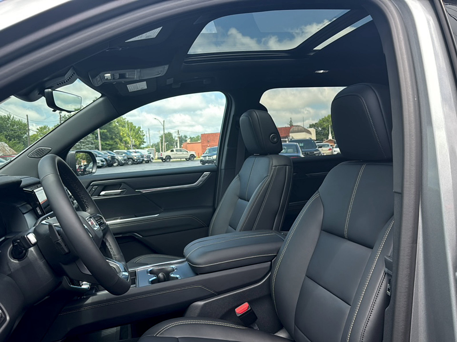 New 2026 GMC Acadia Elevation w/ Black Edition FWD image 6