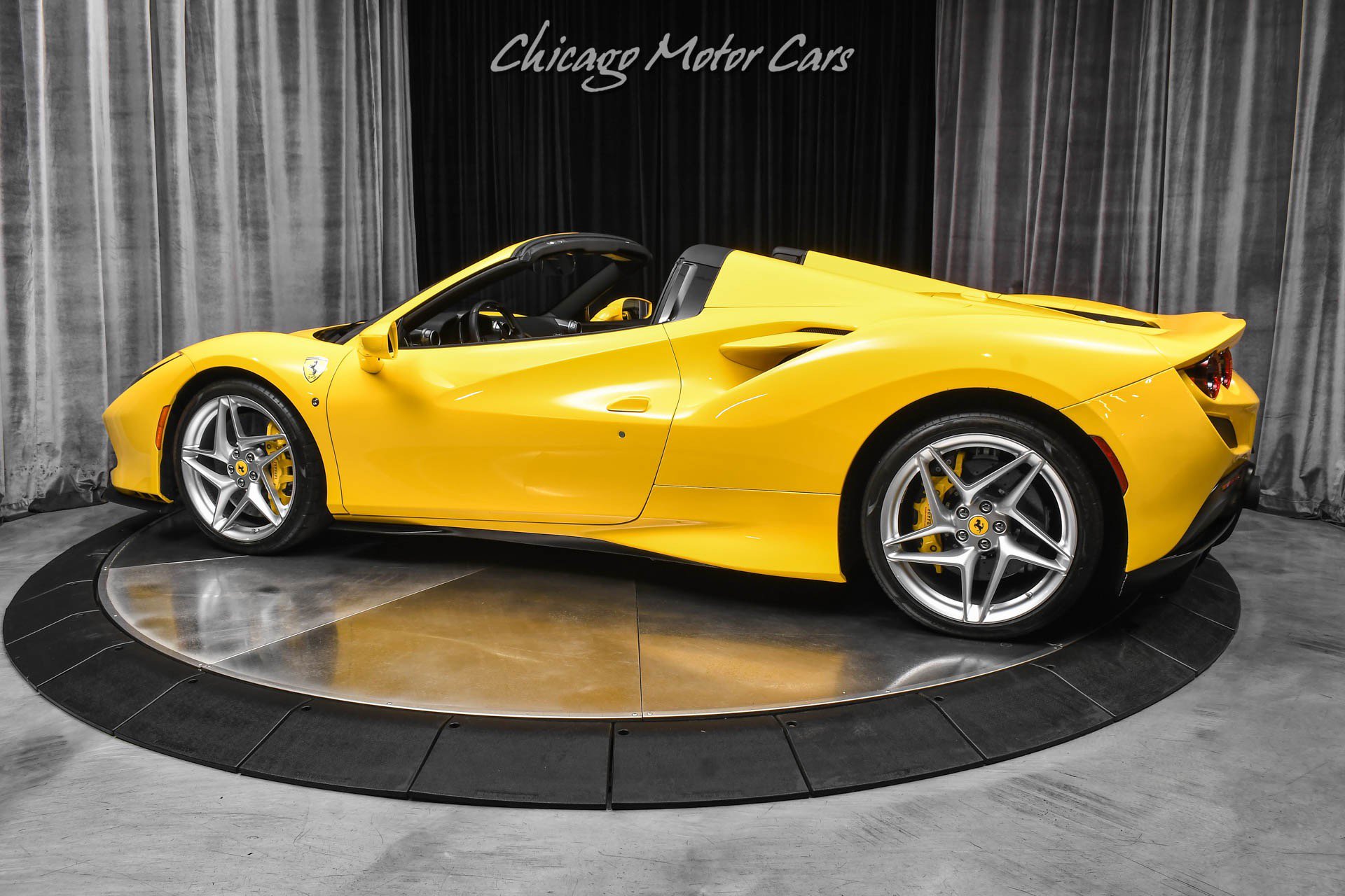Used 2023 Ferrari F8 Tributo RWD image 3