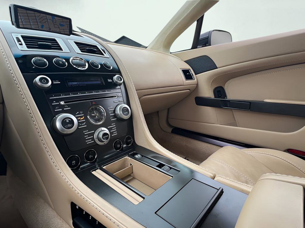 Used 2009 Aston Martin V8 Vantage Roadster RWD image 44