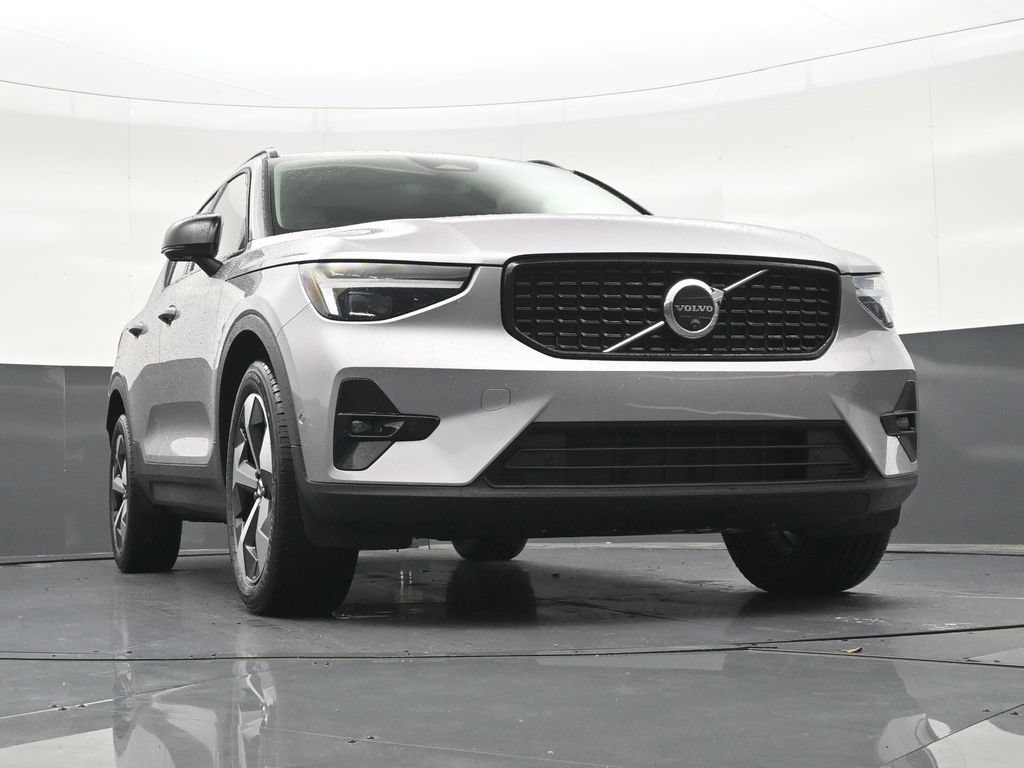 New 2026 Volvo XC40 B5 Plus w/ Protection Package Premier AWD/4WD image 27