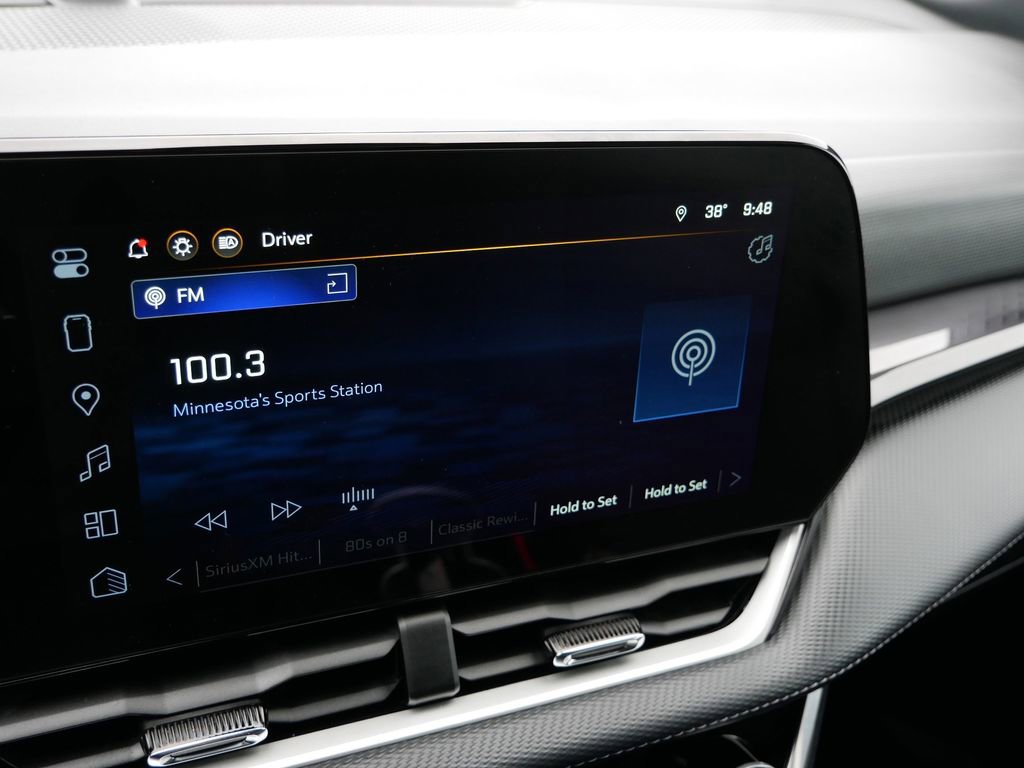 Used 2025 Chevrolet Equinox LT AWD/4WD image 23