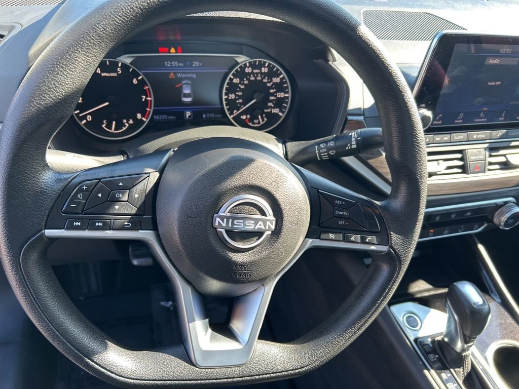 Used 2024 Nissan Altima 2.5 SV image 12