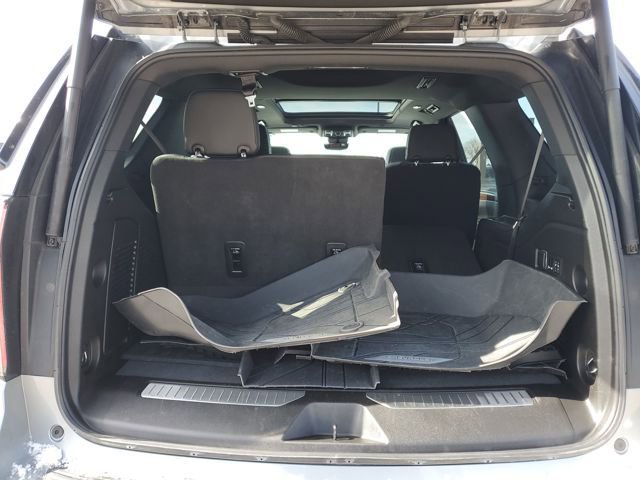 Used 2023 Chevrolet Tahoe High Country image 35