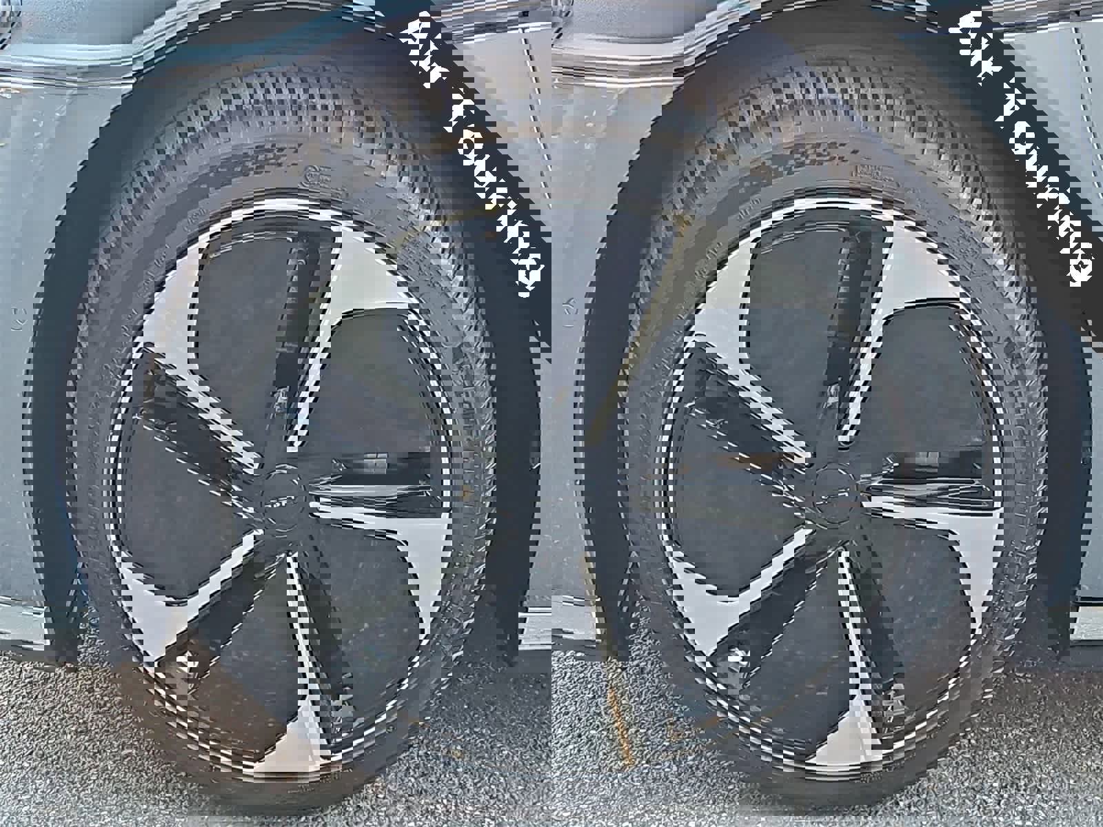 Used 2024 Lucid Air Touring image 12