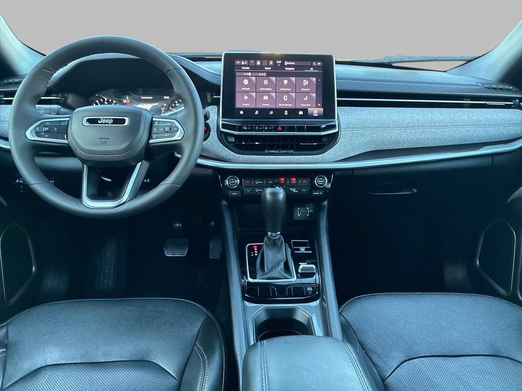 Certified 2023 Jeep Compass Latitude AWD/4WD image 18