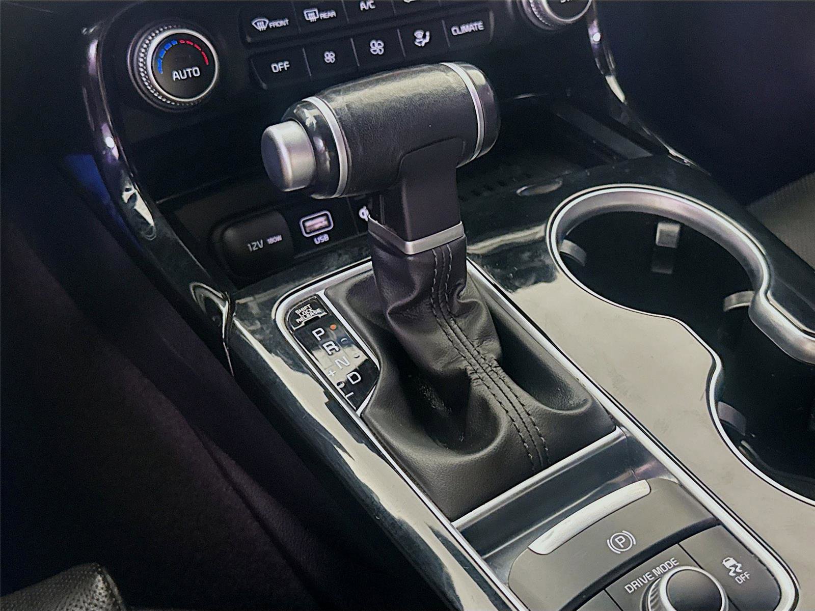 Used 2022 Kia Stinger GT-Line RWD image 14