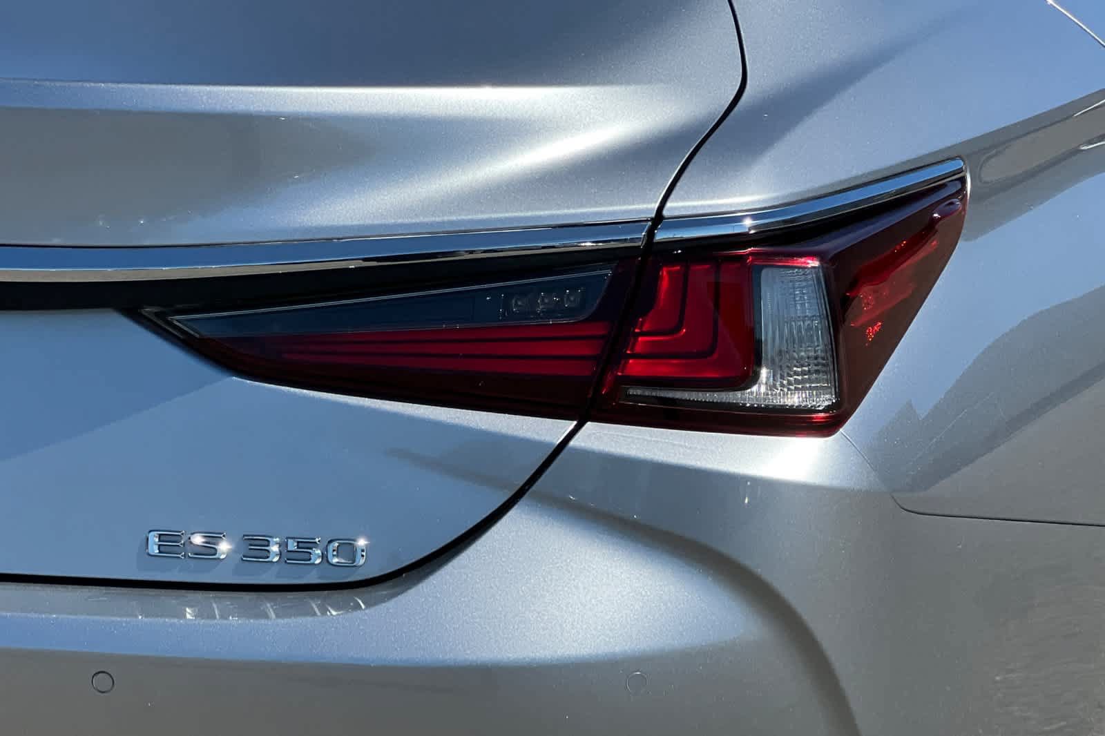 Certified 2023 Lexus ES 350 w/ Premium Package FWD image 30