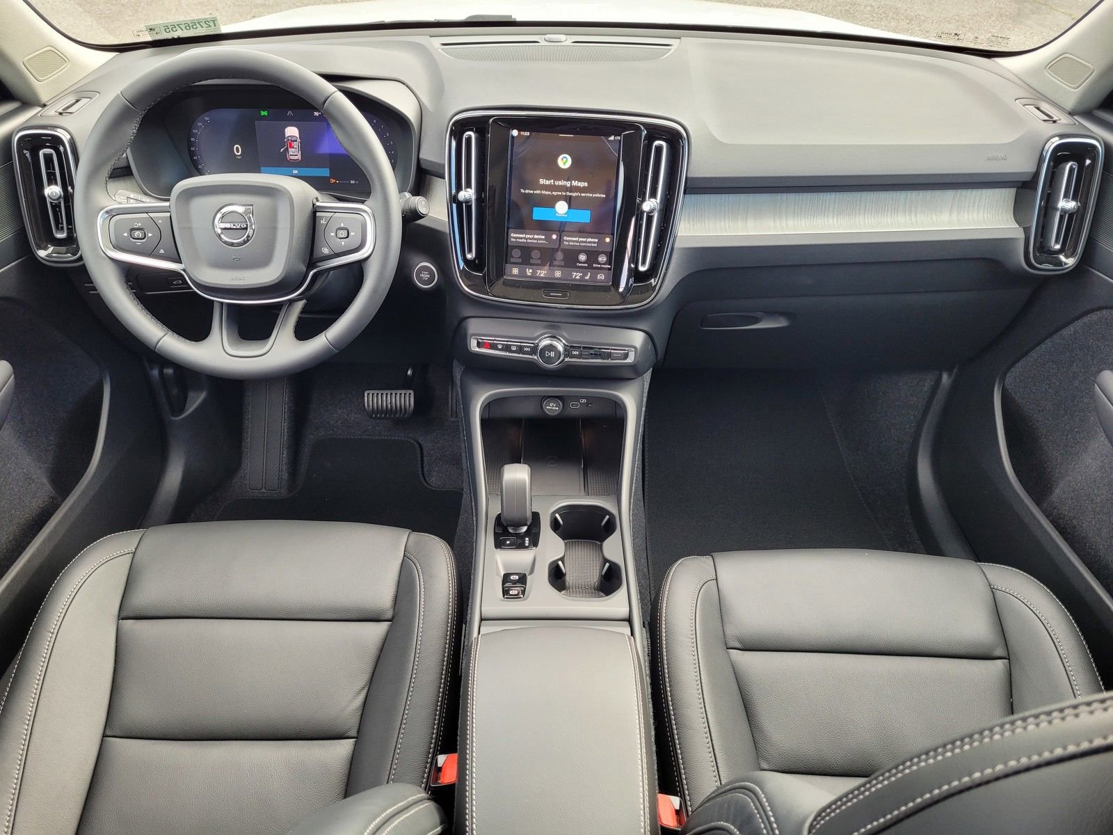 New 2026 Volvo XC40 B4 Core w/ Climate Package image 11