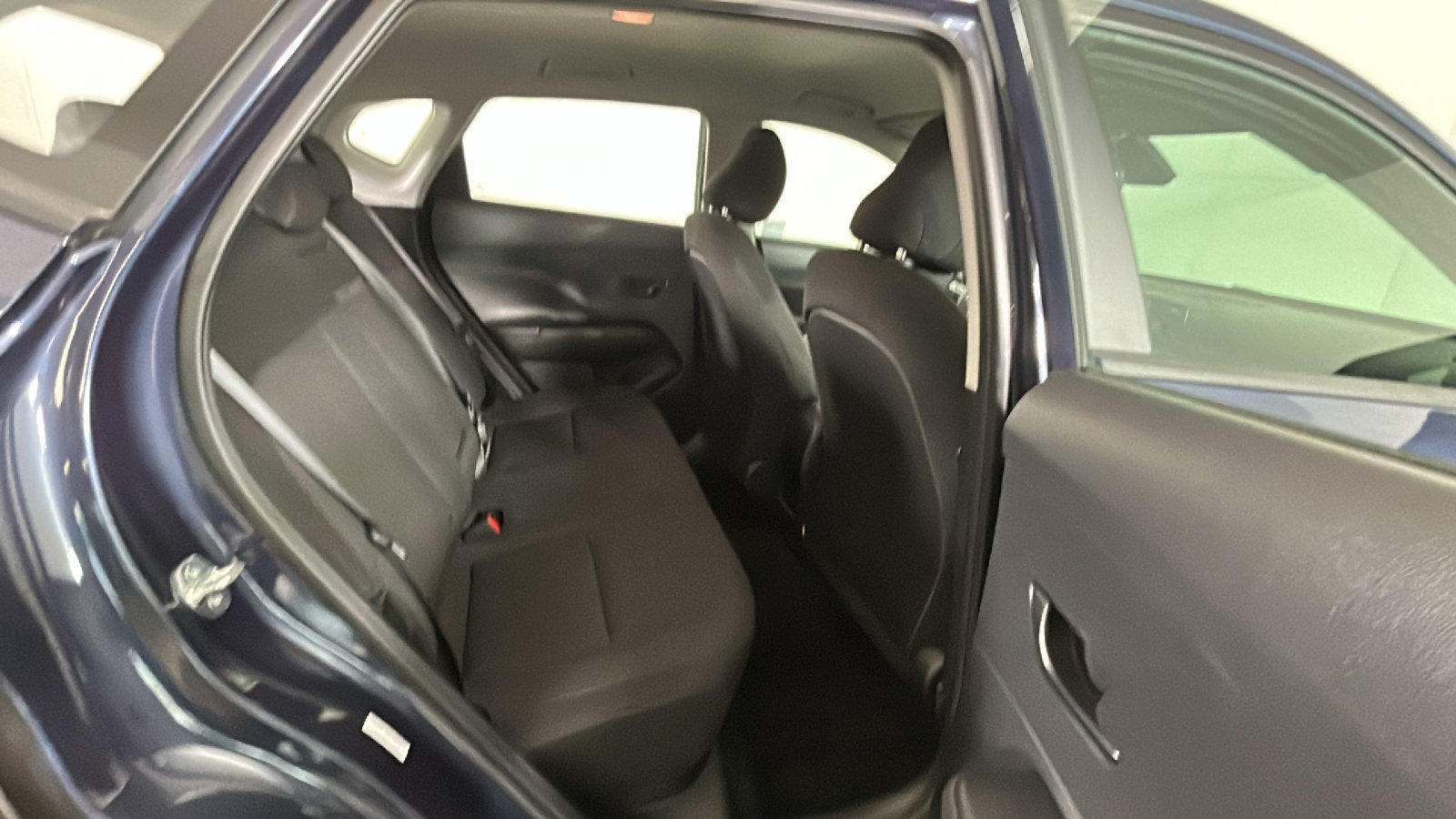 Certified 2025 Hyundai Kona SE AWD/4WD image 35