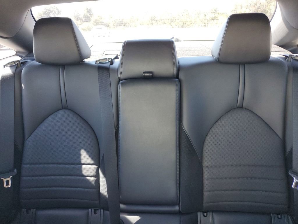 Used 2020 Toyota Avalon XSE image 13