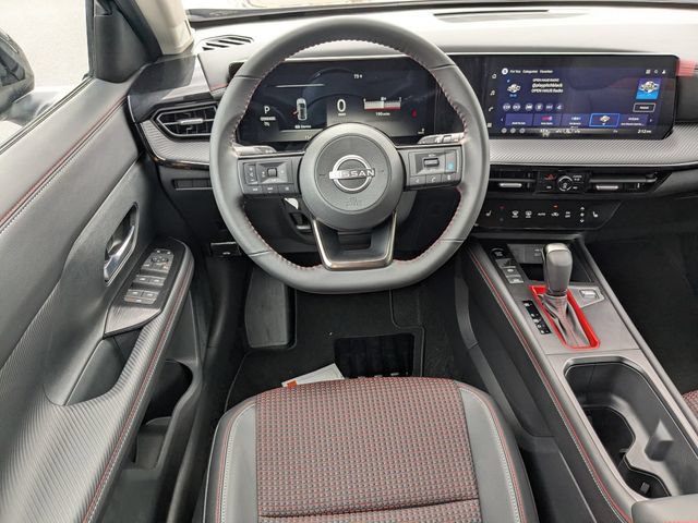 New 2026 Nissan Kicks SR w/ Cold Weather Package FWD image 25