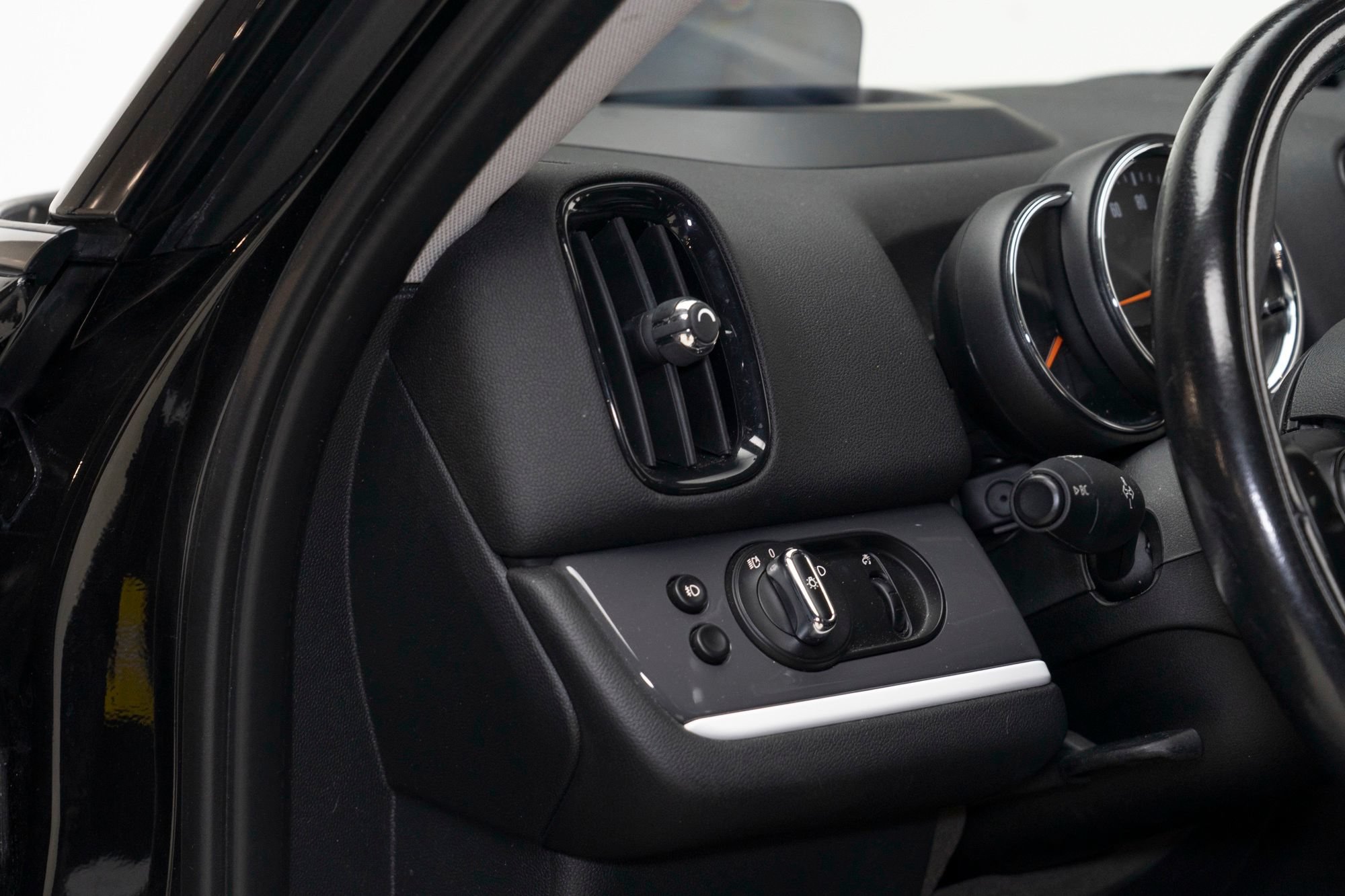 Used 2018 MINI Cooper Countryman S FWD image 18